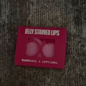 HUDA BEAUTY lippy links